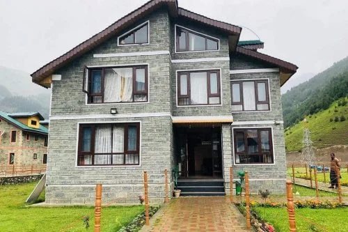 Hotel Thajwass,Sonamarg